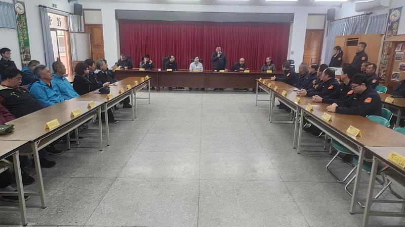 歡欣集團捐贈700件禦寒外套 力挺關山警分局、警友會及義警弟兄