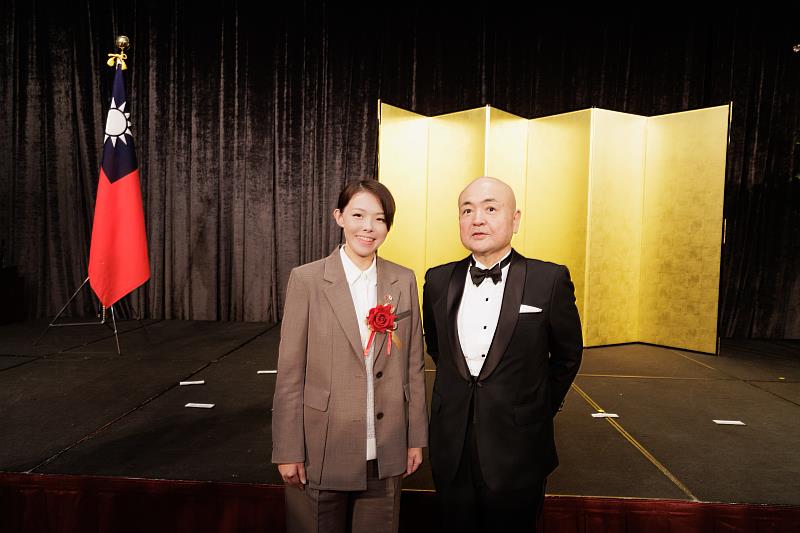 市長高虹安與日本台灣交流協會台北事務所代表片山和之合影。