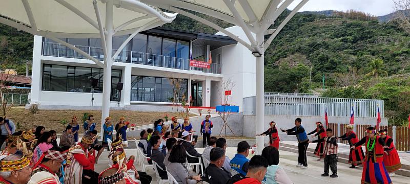 臺東縣延平鄉瓦崗岸部落文化聚會所及紅葉村辦公室啟用