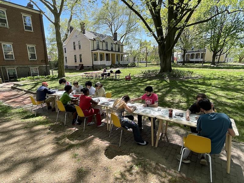 The program organizes diverse cross-disciplinary learning, guiding youth to immerse in nature and realize the spirit of 