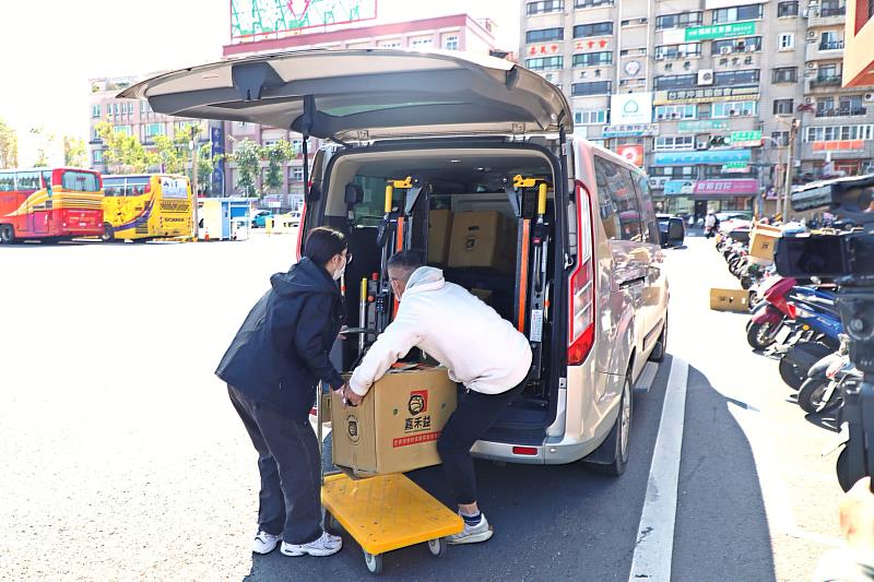 嘉義市認購雲林高麗菜，並捐贈予各社福機構據點。