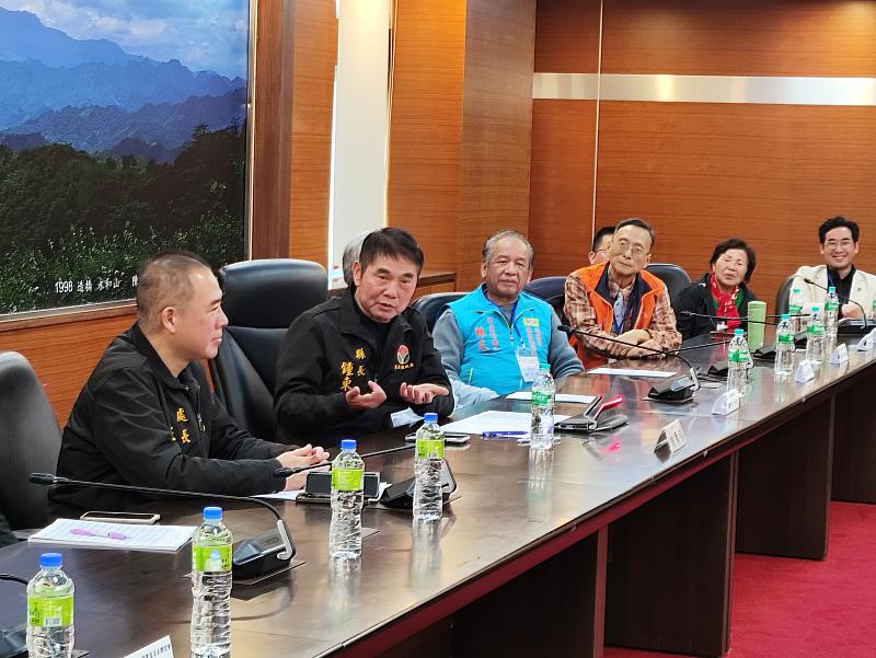 「鍾」意迎春、公益領航！苗栗救國團新任會長齊聚縣府 鍾東錦盼公私協力造福山城