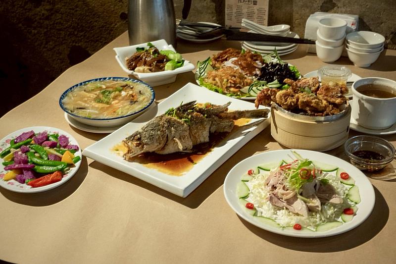 隱灶腳百年老厝餐館，歡迎民眾來了解飲食文化，品味時光淬煉的台菜精華。