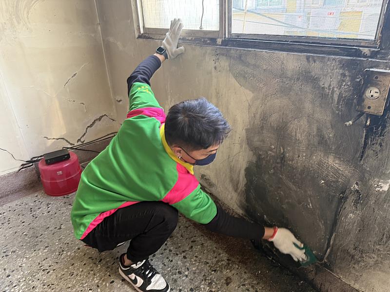 寒冬送暖不停歇 救國團台南市團委會關懷孤老長者 讓愛延續社區角落