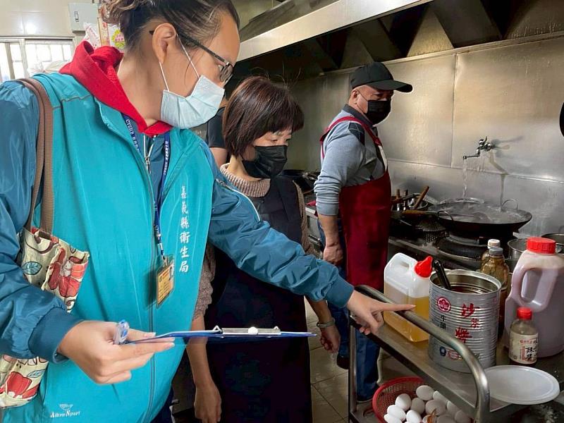備戰春節餐飲高峰 大埔衛生所啟動知名餐廳輔導專案