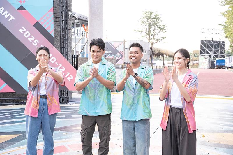 圖5-大年初三起每天下午6點《zangali群島之力》,由羅媛(左起)、江振愷Terry、布萊克薛薛、Ali林亭莉擔任陪練員,感受來自南島各國原住民族運動員的力量與魅力。
