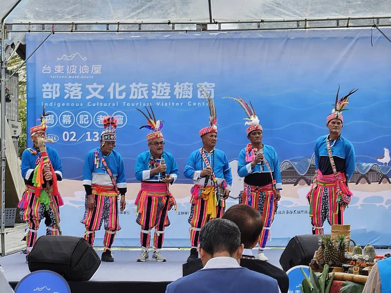 台東波浪屋「部落文化旅遊櫥窗」揭幕 饒縣長力邀旅人深入原鄉