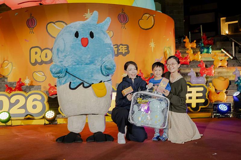 高虹安市長進行有獎徵答送好禮。