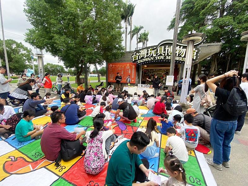 位於板橋435藝文特區的臺灣玩具博物館,於春節期間推出生態互動遊戲。
