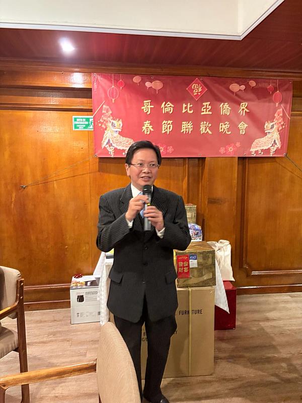 朱代表致詞。