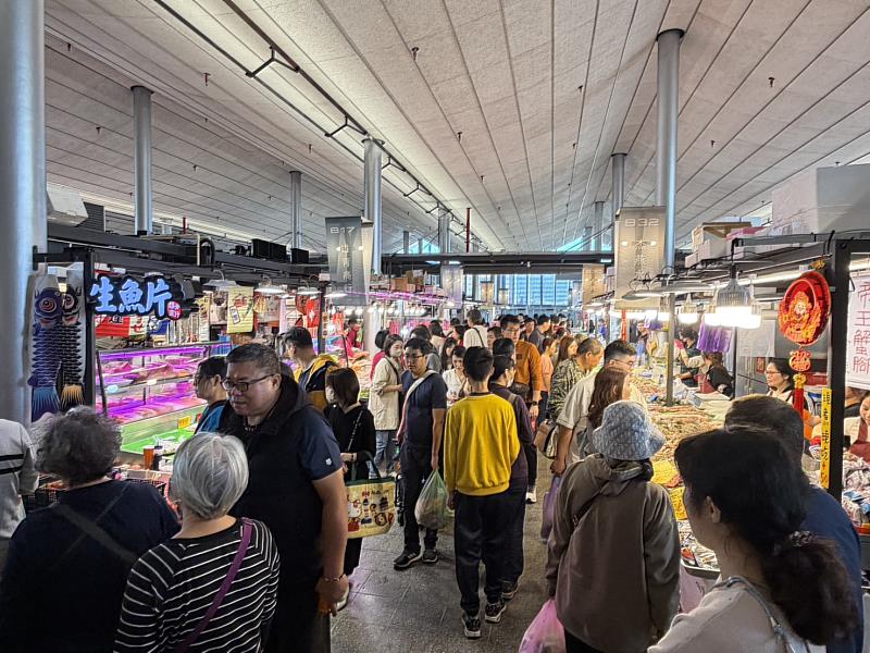 竹風漁市人氣爆棚！餐廳區正式開幕 春節加倍券天天送