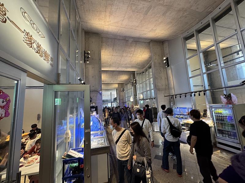 竹風漁市人氣爆棚！餐廳區正式開幕 春節加倍券天天送