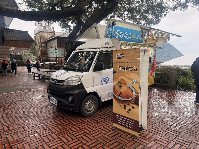 「馬上金喜小市集」與「結晶日和」和菓子體驗讓民眾有不一樣的春節。