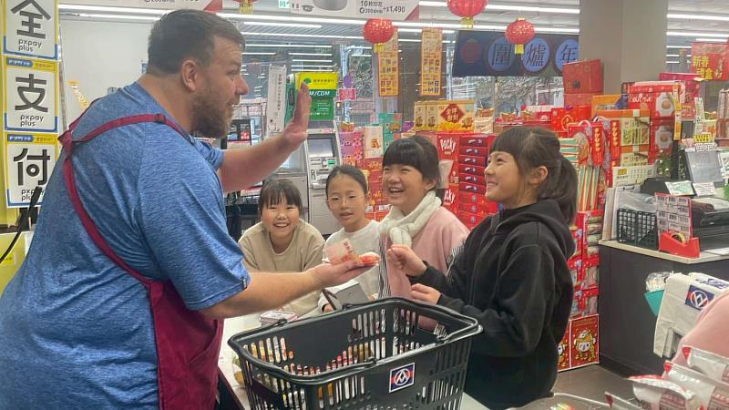 香山國小假期英語營。