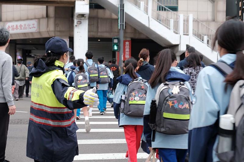 市府啟動「護童專案」，全面強化校園周邊安全維護與交通管理。