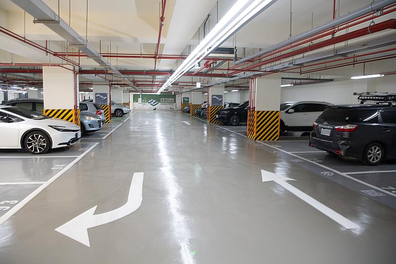 嘉市首座前瞻立體停車場啟用 義昌公園地下停車場打造智慧永續新里程