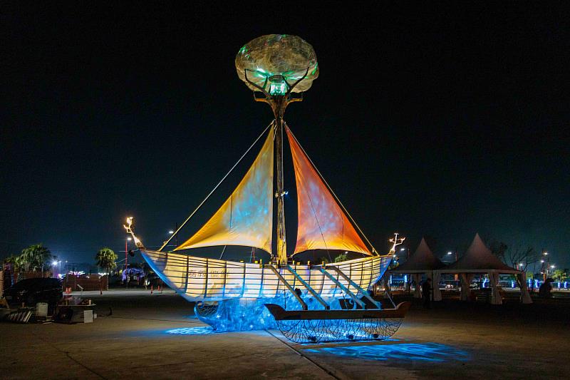 農業燈區主燈：世界航道