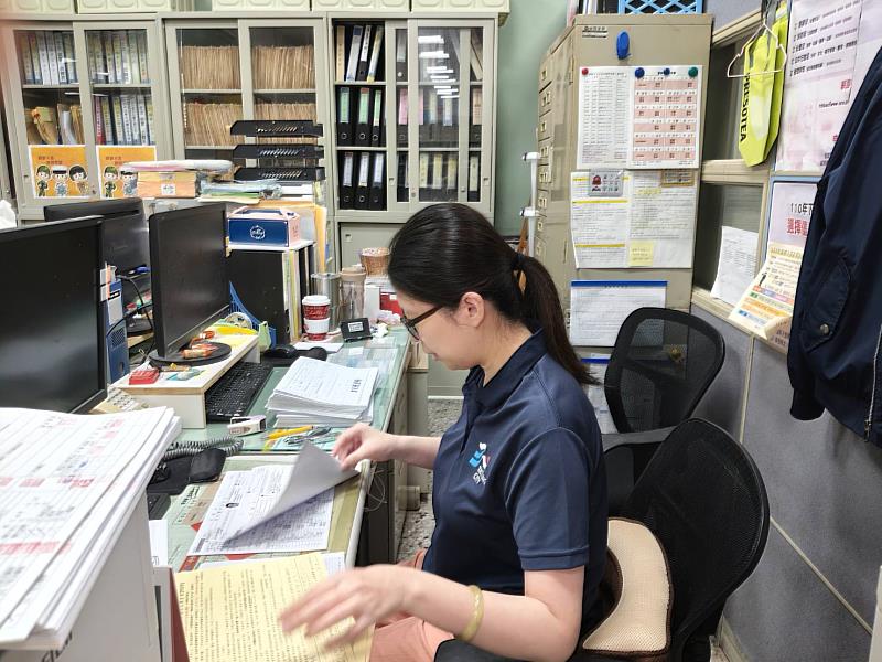 臺東縣役政人員臺東市公所林倚華里幹事獲中央表揚。