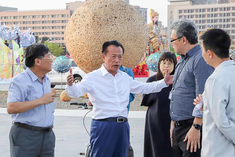2026台灣燈會倒數6天，翁章梁視察燈區整備情形-2