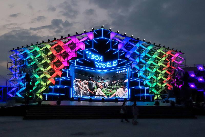 2026台灣燈會倒數6天，翁章梁視察燈區整備情形-4