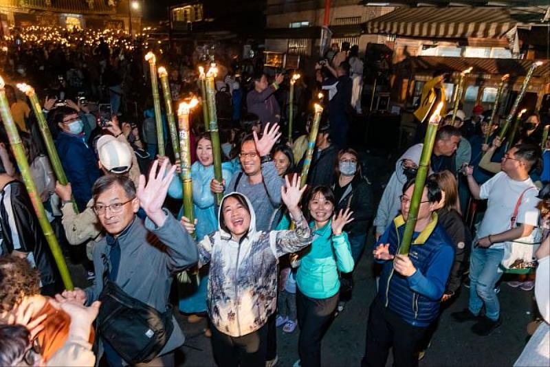 3_正月十五油笐火_油笐火遶山活動