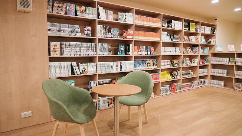 臺東圖書館青少年閱讀區.漫畫區3/5開放