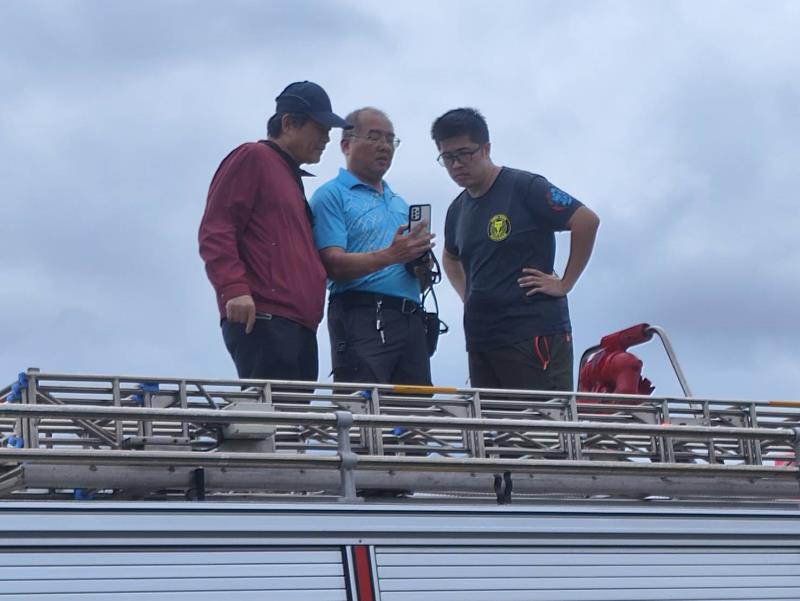 陸空聯合強攻、空勤投水 知本濕地捷地爾61公頃火警撲滅