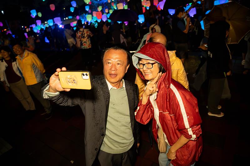 「光之新徑－嘉義夢」×「再。嘉義」燈區正式啟動 點亮2026台灣燈會第一道光