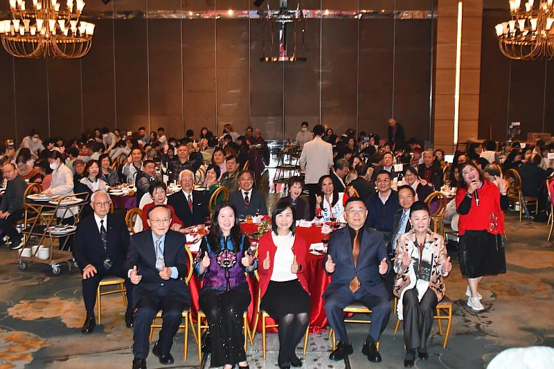 中華民國越南歸僑協會「金馬賀歲迎春聯歡餐會暨第14屆第2次會員大會」合影。