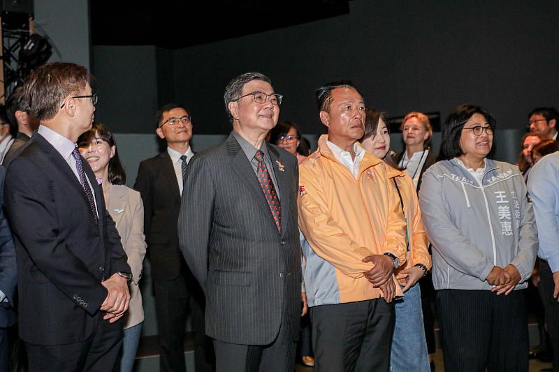 TECH WORLD館正式開幕 生命、自然、未來3大劇場亮相