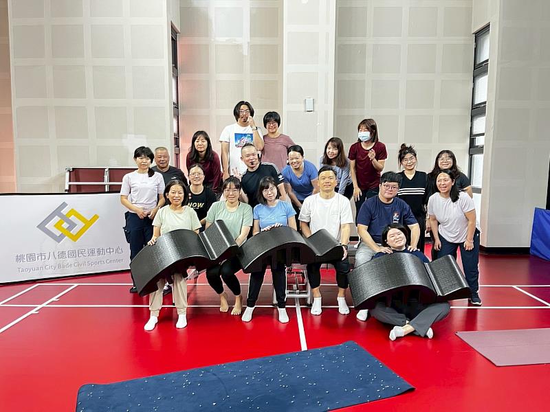 桃園市八德國民運動中心辦理ARC訓練體驗公益講座，兩梯次吸引40位民眾參與，互動熱絡。