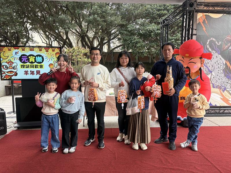 元宵伴笑顏 中壢國民運動中心溫馨慶佳節