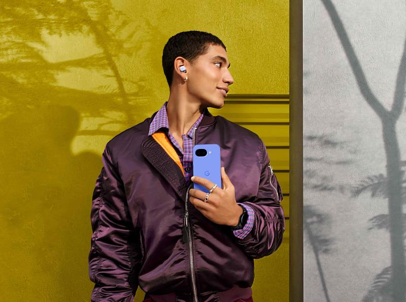 Google Pixel 10a搭載專為Google AI打造的Tensor G4晶片，以強大運算實力賦能Gemini個人AI助理及多項實用AI功能；台灣大「AI科技顧問」將持續協助更多消費者深度體驗Google AI生態系的獨特價值，開啟AI智慧生活。