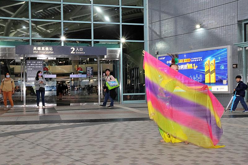 2026台灣燈會在嘉義舞力預熱！新住民舞團串連北嘉快閃演出