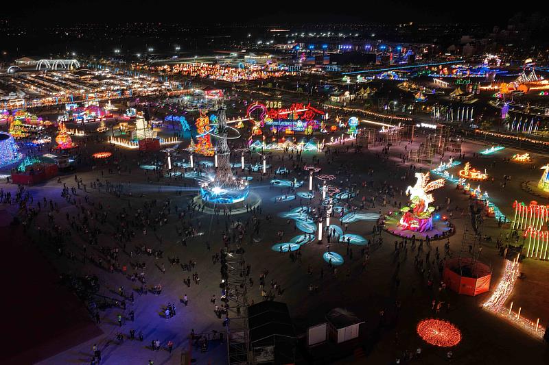 2026台灣燈會3日開幕 主燈「光沐－世界的阿里山」啟動點亮嘉義