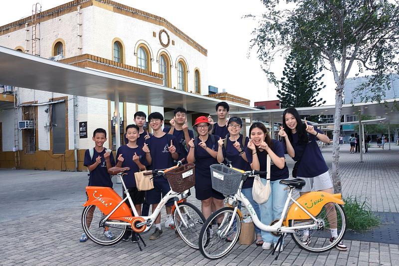 嘉義火車站前廣場禁菸