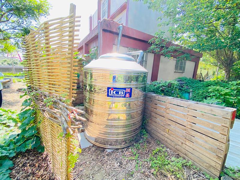 食物森林雨水回收系統。