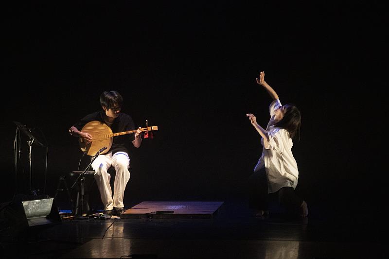 雷克斯踢踏舞團《節奏事件》現正熱銷中。