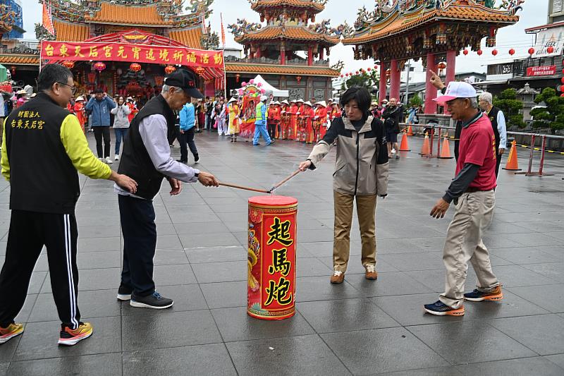 臺東元宵遶境祈福76隊參與今開鑼登場 饒慶鈴期許塑造傳統文化優良形象 歡迎全國鄉親鬥熱鬧拚元宵