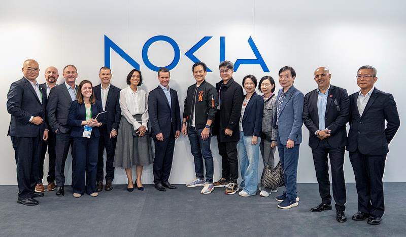 台灣大總經理林之晨率隊參加2026年MWC世界行動通訊大會，與諾基亞進行交流。