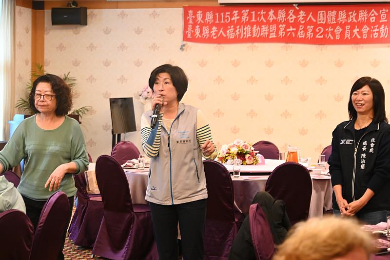 強化高齡福利!臺東70歲以上長者健保費代繳、敬老禮金升級