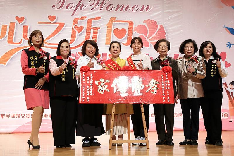 模範婆媳的張淑真及黃惠敏