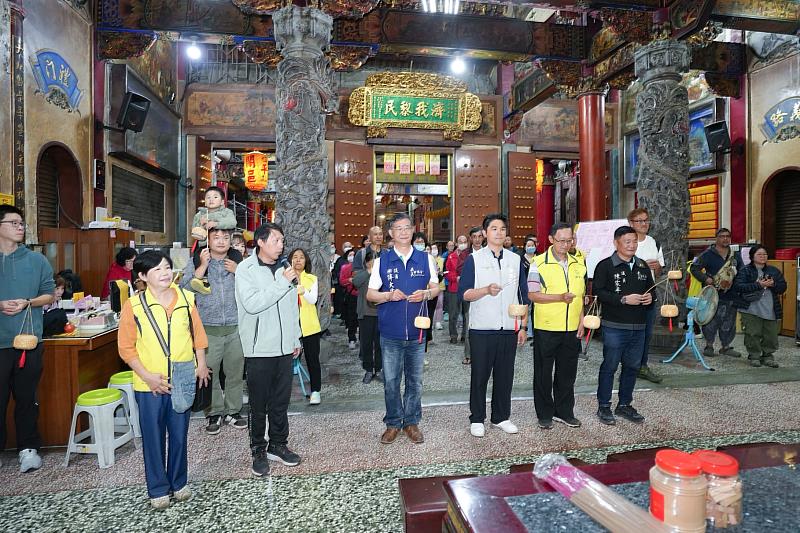 市府團隊奉祀五穀王廟（大天宮）。