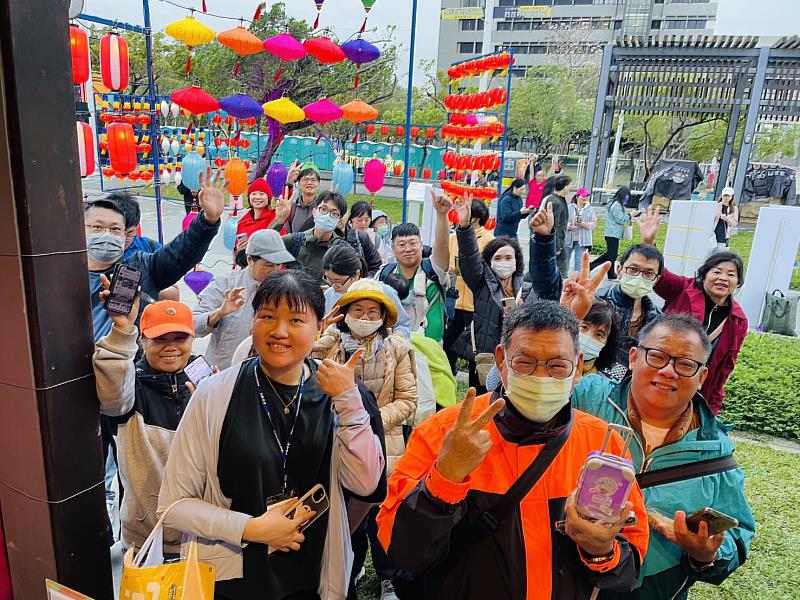 2026台灣燈會行李箱造型提燈限量發放 邀您滿載夢想「回嘉」