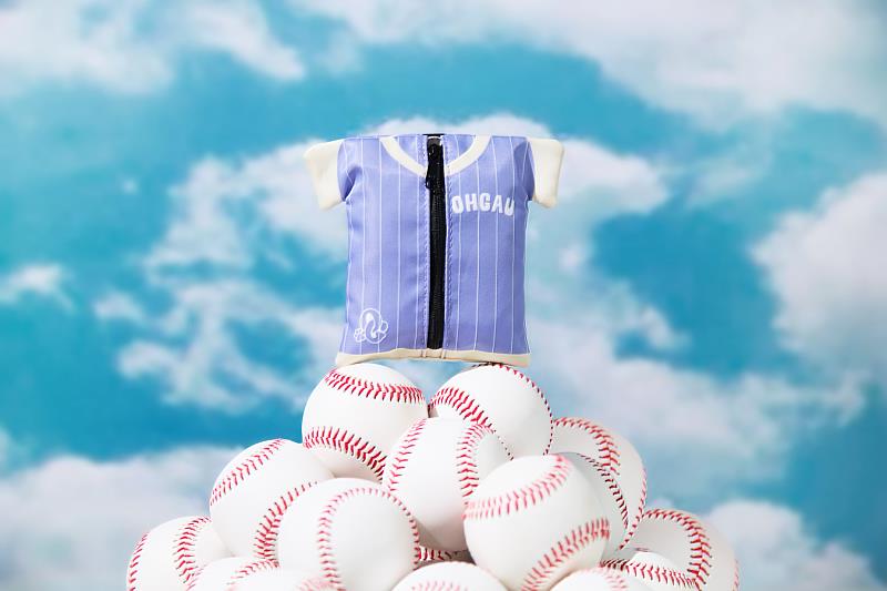 Team Taiwan大遊行3月7日登場，乖乖推出「可愛球衣造型收納袋」應援好禮。