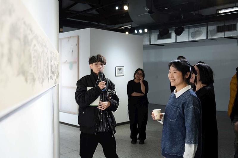 藝術家高安柏導覽。