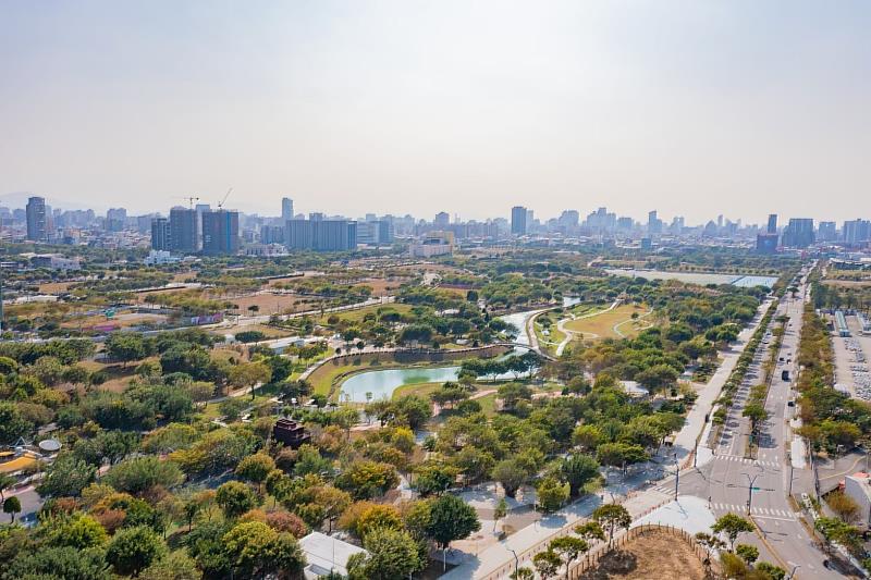 水湳經貿園區內有中央公園，提供附近居民休憩去處。