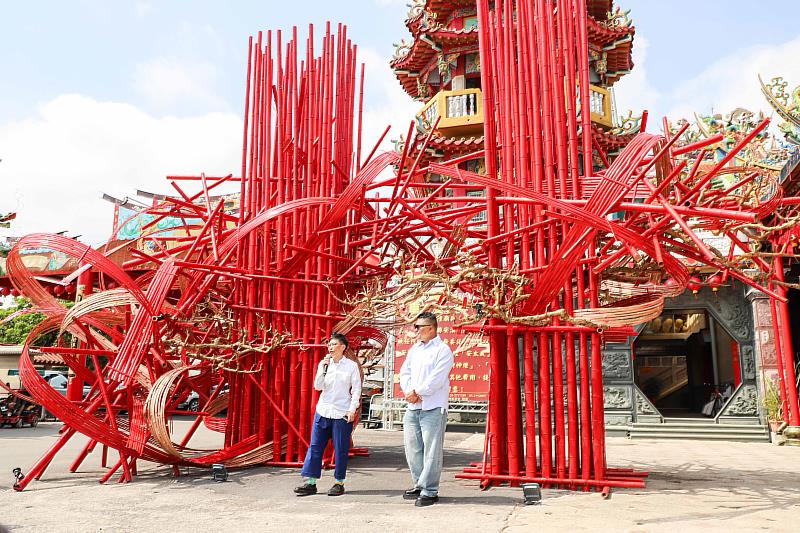 鹿草鄉重寮社區打造「光之境」燈座 當代藝術詮釋城隍信仰