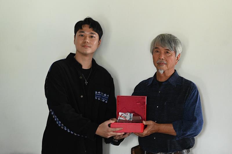 就讀台南藝術大學藝術創作理論研究所博士班的藝術家廖昭豪致詞時提到，希望能在創作中，找到更多樂趣有更多的創作