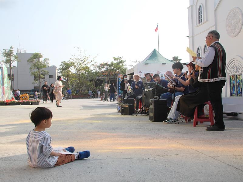 天主教會於台灣燈會舉行音樂祈禱 翁章梁縣長親臨同樂